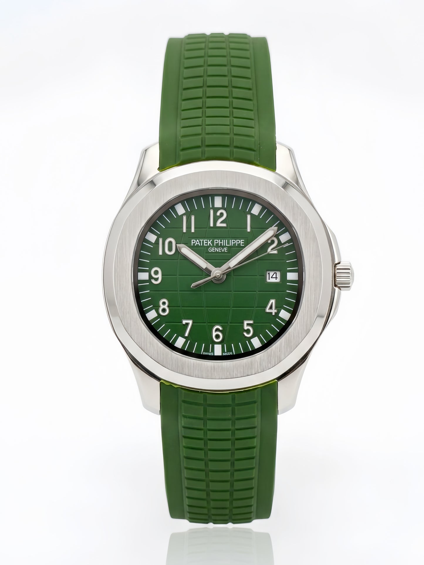 Patek Philippe Aquanaut Automatic ( M C )
